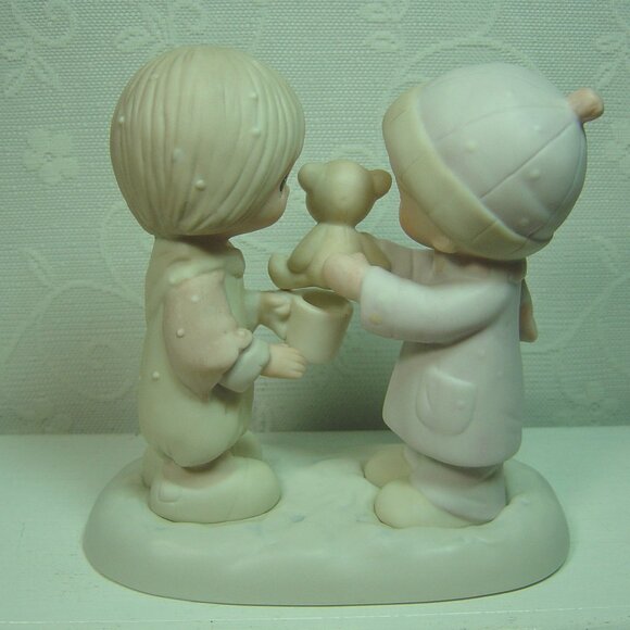 Vintage Jonathan & David figurine-"Christmastime is for Sharing"--1983 - Picture 4 of 5